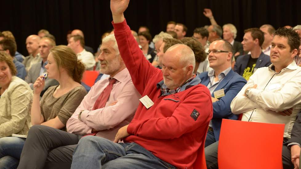 Rottenberg wilde de deelnemers in de zaal leren kennen middels handopsteking. Hier het resultaat van de dierenartsen.