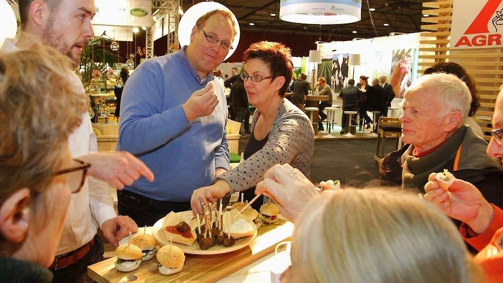 Traditioneel is er veel te proeven op de biologische vakbeurs. De beurs trekt handel en horeca.