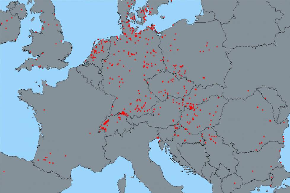 Op deze kaart zijn de uitbraken van vogelgriep bij wilde vogels in Europa te zien.